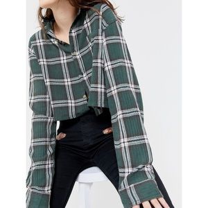 UO renewal cropped flannel